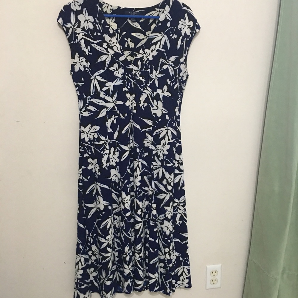 Chaps Dress Size M